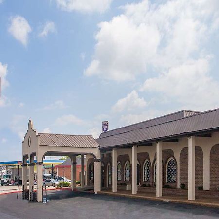 Knights Inn - Nashville Downtown Exterior photo
