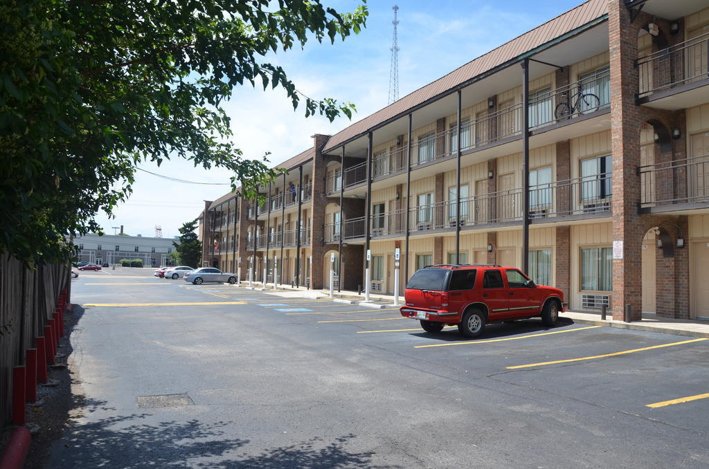 Knights Inn - Nashville Downtown Exterior photo